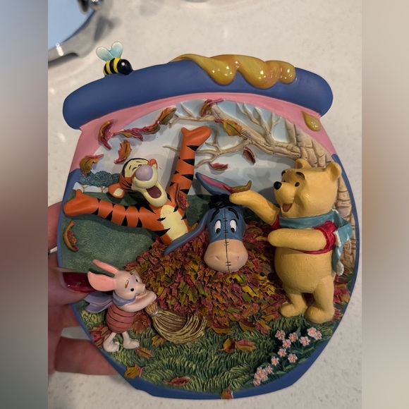The Bradford Exchange Pooh's Hunny Pot Adventures Plaque - Picture 4 of 6